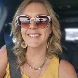 Meet your Posher, Kari